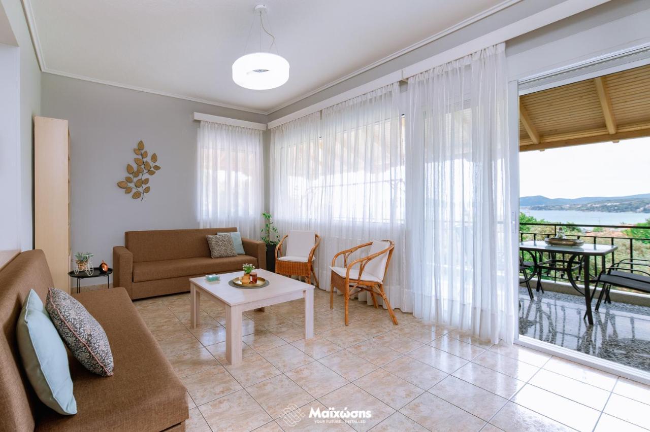 Helianthos Villa - Apartment No1 PalaiónTsiflíkion Buitenkant foto